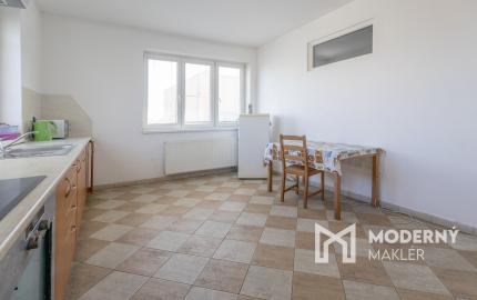 Na prenájom komerčný priestor s možnosťou využitia ako kancelárie alebo dielne v Šamoríne