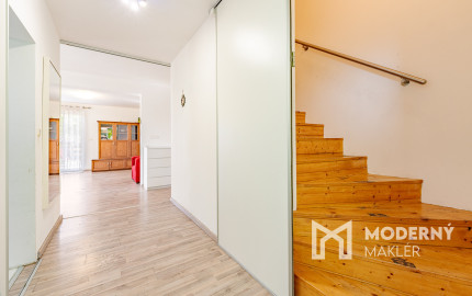 Na predaj rodinný dom s bazénom v Trnávke