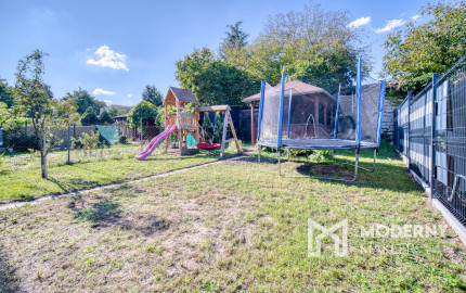 REZERVOVANÉ: Na predaj 2-izbový byt vo Veľkých Levároch