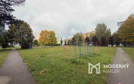 REZERVOVANÉ: Na predaj 3-izbový byt s veľkým potenciálom v Poprade