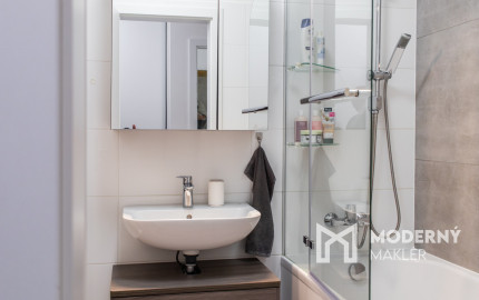 Na predaj priestranný 3-izbový byt na Liptovskej v Trenčíne