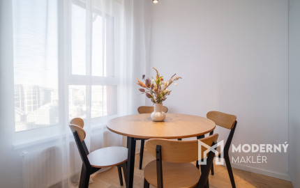 Na prenájom exkluzívny 2-izbový byt s výhľadom na Bratislavu v novej Klingerke