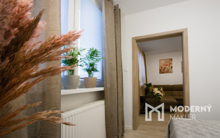 Na predaj štýlový 1-izbový  byt Bratislave-Dúbravka