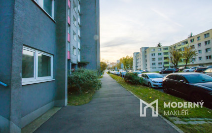 Na predaj štýlový 1-izbový  byt Bratislave-Dúbravka
