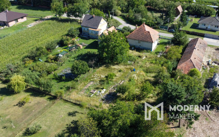 Na predaj rodinný dom vhodný na rekonštrukciu v Lúčnici nad Žitavou