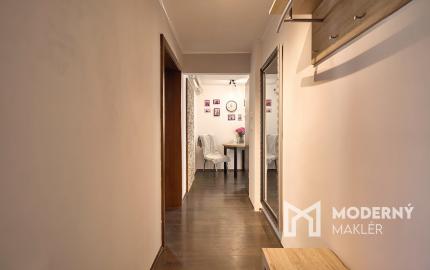 Na predaj priestranný 2-izbový byt v Novom Meste nad Váhom