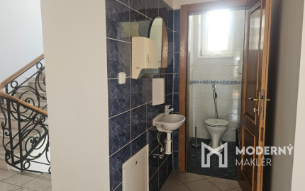 Na prenájom 6 administratívnych priestorov v Malackách