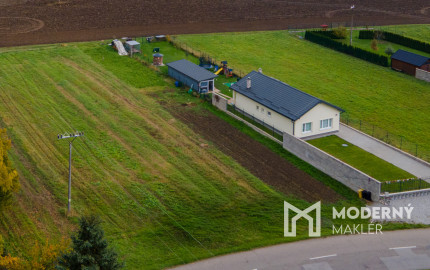 REZERVOVANÉ:Na predaj slnečný pozemok v Kvačanoch