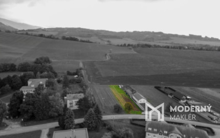 REZERVOVANÉ:Na predaj slnečný pozemok v Kvačanoch