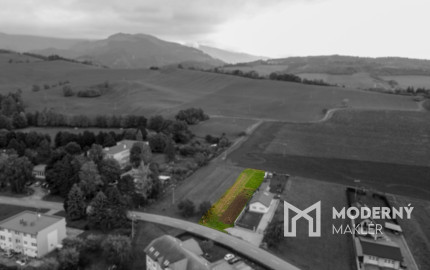 REZERVOVANÉ:Na predaj slnečný pozemok v Kvačanoch