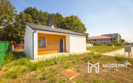 Na predaj rekreačná chata s pozemkom v obci Blahová