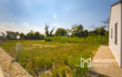 Na predaj rekreačná chata s pozemkom v obci Blahová