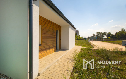 Na predaj rekreačná chata s pozemkom v obci Blahová