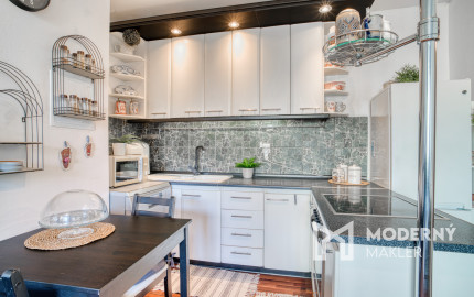 Na predaj útulný 2-izbový byt s dvomi balkónmi v Malackách