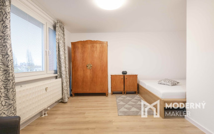 REZERVOVANÉ: Na prenájom 1-izbový byt v centre Šamorína