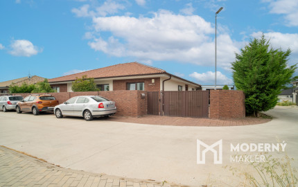 Na predaj 4-izbový rodinný dom v Galante
