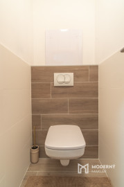 Na prenájom 2-izbový byt v Poprade s parkovacím miestom