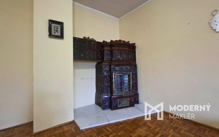REZERVOVANÉ: Na prenájom viacgeneračný rodinný dom vo Veľkých Bieliciach