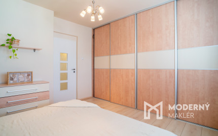 Na predaj priestranný 5-izbový rodinný dom v pokojnej lokalite mesta Gabčíkovo