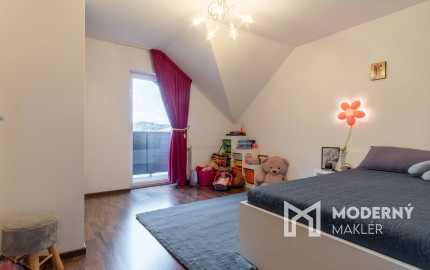 Na predaj priestranný rodinný dom v pokojnej lokalite Hôrka