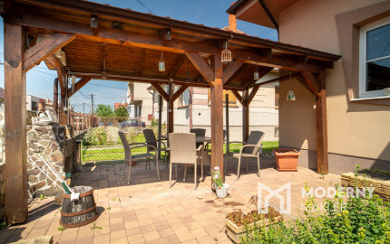 Na predaj priestranný rodinný dom v obci Zlaté Klasy