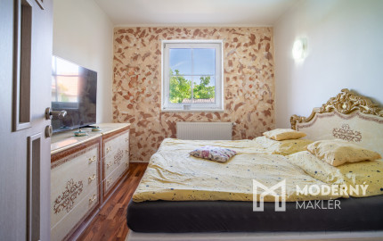 Na predaj priestranný rodinný dom v obci Zlaté Klasy