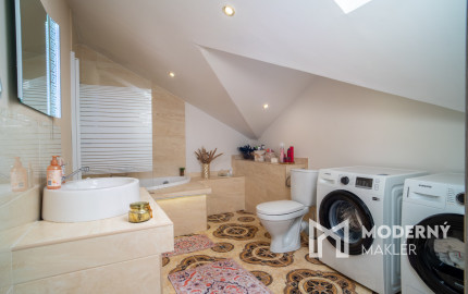 Na predaj priestranný rodinný dom v obci Zlaté Klasy