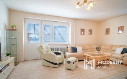 Na predaj priestranný 5-izbový rodinný dom v pokojnej lokalite mesta Gabčíkovo