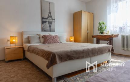 Nová znížená cena! Na predaj 5-izbový rodinný dom s veľkou záhradou v Novej Vsi nad Váhom