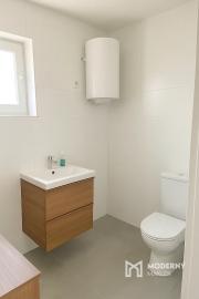 Na predaj rodinný dom vhodný na rekonštrukciu v Lúčnici nad Žitavou