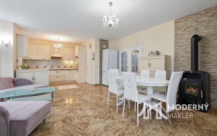 Na predaj rozprávkový dom s krásnou záhradou v Hviezdoslavove