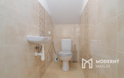 Na predaj rozprávkový dom s krásnou záhradou v Hviezdoslavove