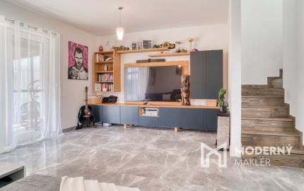 Na predaj priestranný 4-izbový rodinný dom v Bernolákove