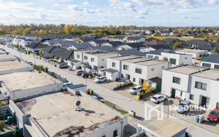 Na predaj priestranný 4-izbový rodinný dom v Bernolákove