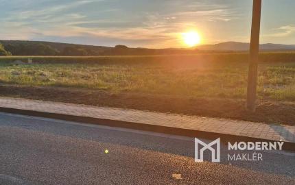 Exkluzívne iba u nás na predaj lukratívne stavebné pozemky  v obci Šišov, okr. Bánovce n/B