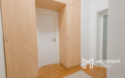 Na predaj čiastočne zariadený 2 izbový byt v Žiline