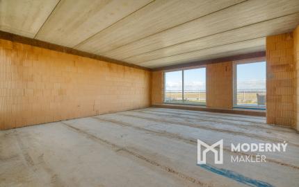 Na predaj administratívno-skladový objekt pri Trnave, v obci Zavar