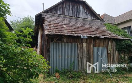 Prašice - starý vidiecky dom s veľkým pozemkom na predaj