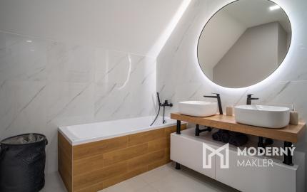 Na predaj štýlový 3-izbový mezonet v historickom centre Trnavy