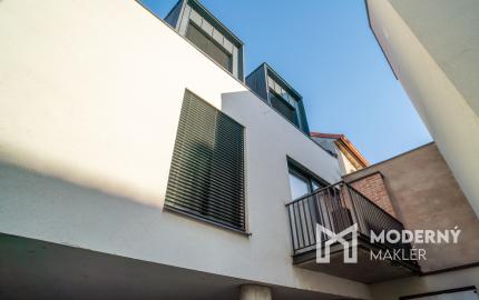 Na predaj štýlový 3-izbový mezonet v historickom centre Trnavy