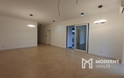 Exkluzívne iba u nás krásna novostavba v obci Uhrovec - dokončená