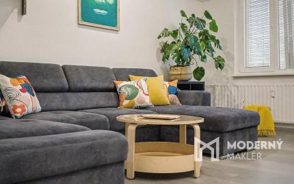 Na predaj kompletne zariadený 3-izbový byt v Petržalke