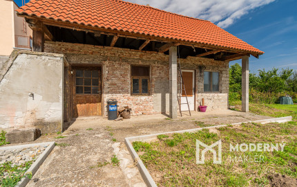 Na predaj zrekonštruovaný rodinný dom v Pate