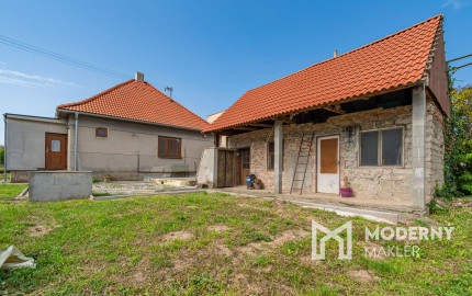 Na predaj zrekonštruovaný rodinný dom v Pate
