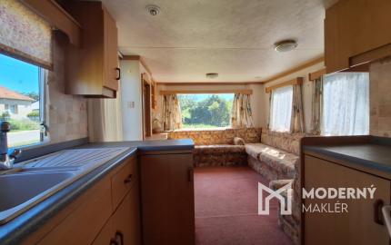 HORNÉ DRŽKOVCE – Mobilný dom s pozemkom pri potoku (790 m²)