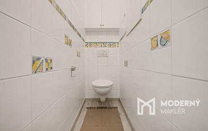 Na predaj kompletne zariadený 3-izbový byt v Petržalke