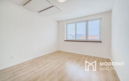 Na predaj 3-izbový byt v Plaveckom Mikuláši