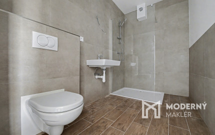 Na predaj skolaudovaný výnimočný 4-izbový byt v rodinnom dome vo Veľkom Orvišti