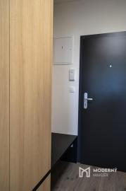 REZERVOVANÉ: Na predaj zariadený 2-izbový byt Na Pažiti v Trenčíne