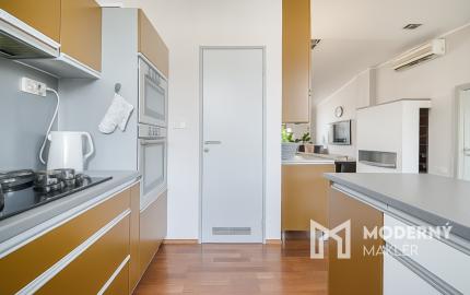 Na predaj 4-izbový byt s výhľadom na Malé Karpaty v Rači